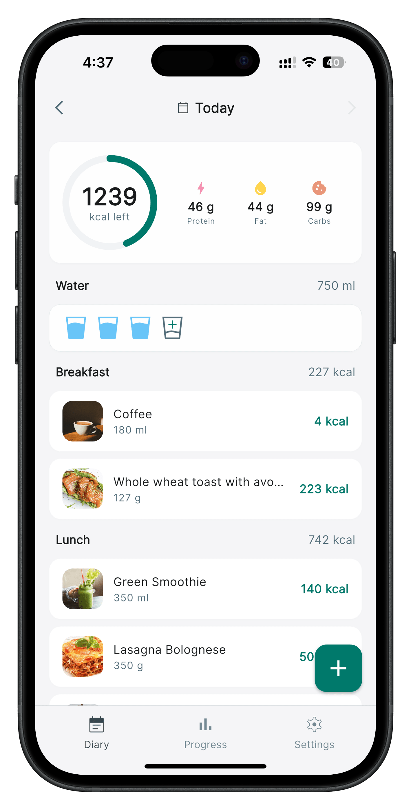 Nutriqo App Screenshot showing meal logging interface